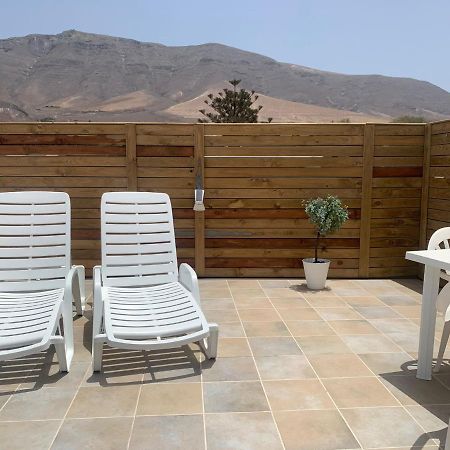 Apartment in Famara Beach Teguise  Bagian luar foto