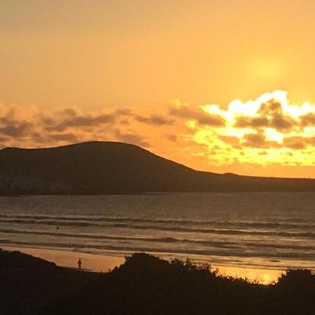 Apartment in Famara Beach Teguise  Bagian luar foto